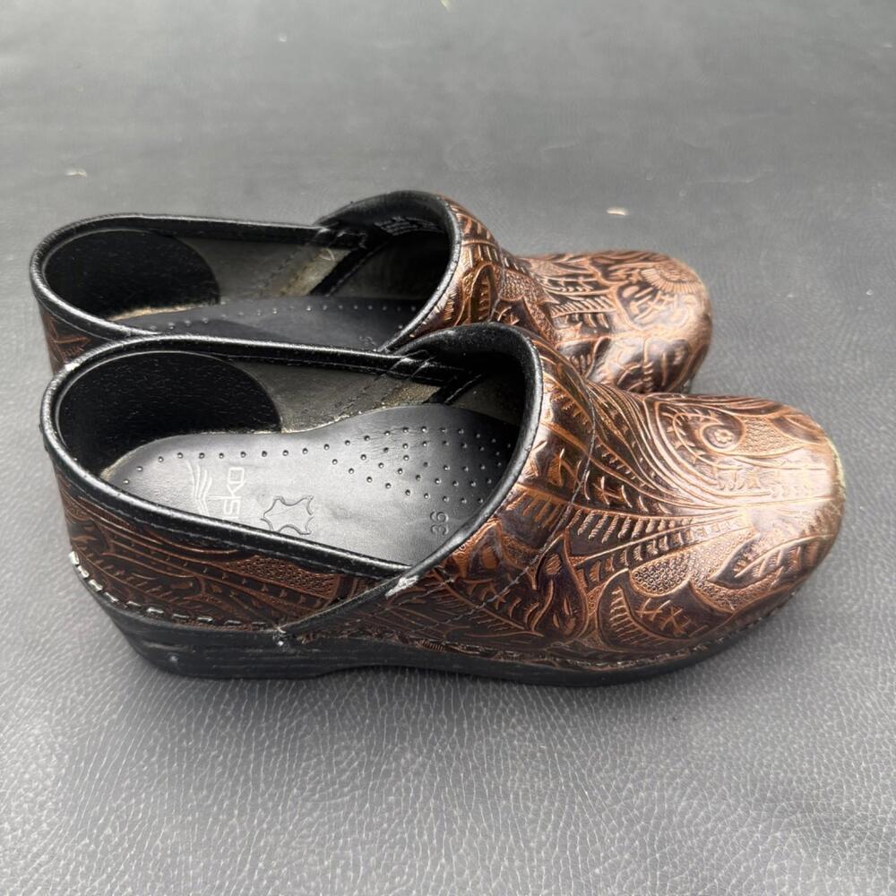 Dansko Professional Clog Shoe‎ Brown Paisley Floral Tooled Women’s Size 36